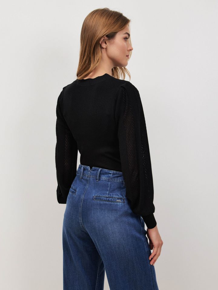 סריג פתח דמוי פנינים בצבע שחור