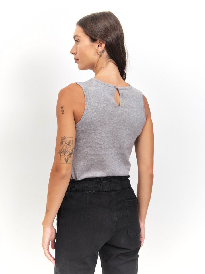 גופיה סריג PROMO בצבע אפור כסף