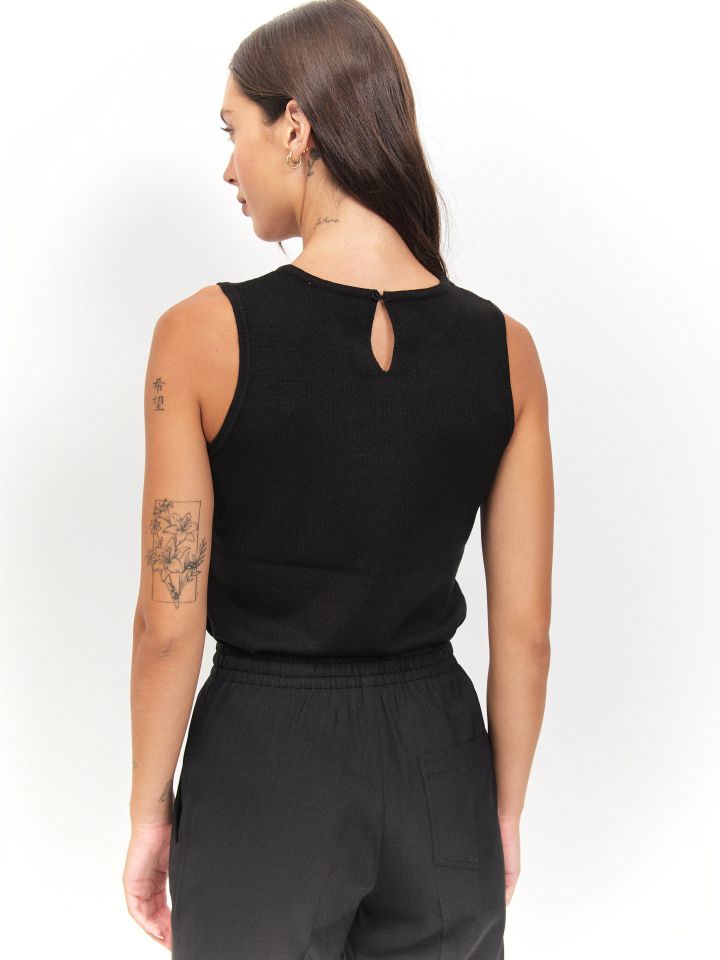 גופיה סריג PROMO בצבע שחור