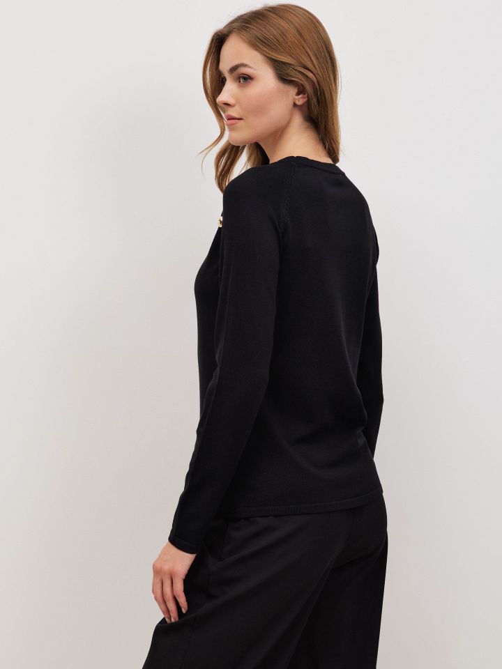 סריג פתח סיכה פנינה בצבע שחור