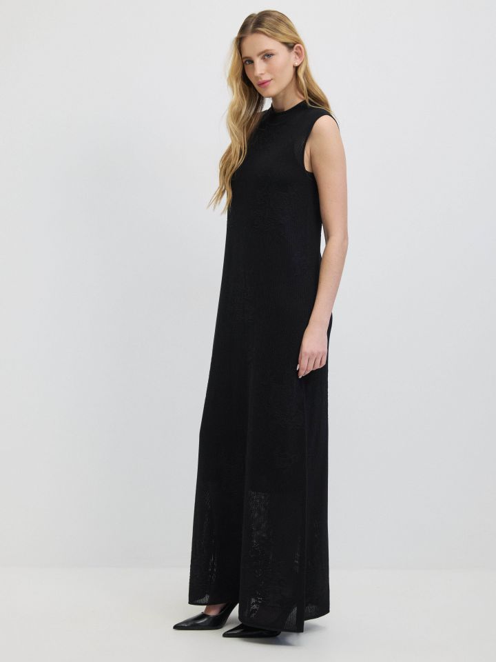 שמלה סריג קרושה בצבע שחור