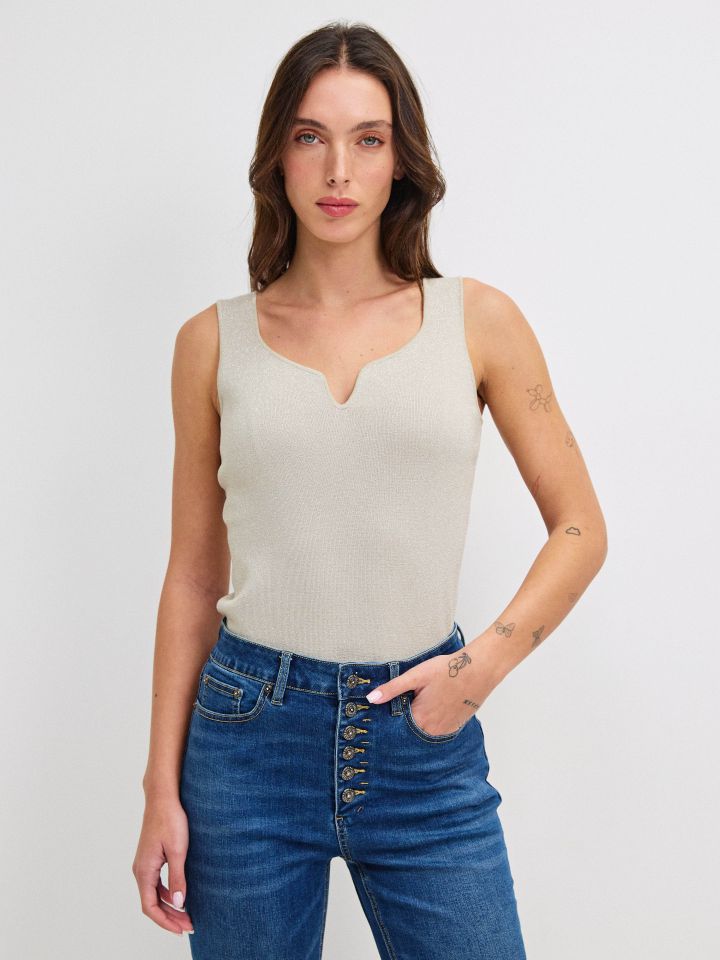 גופיה סריג לורקס בצבע בייז’