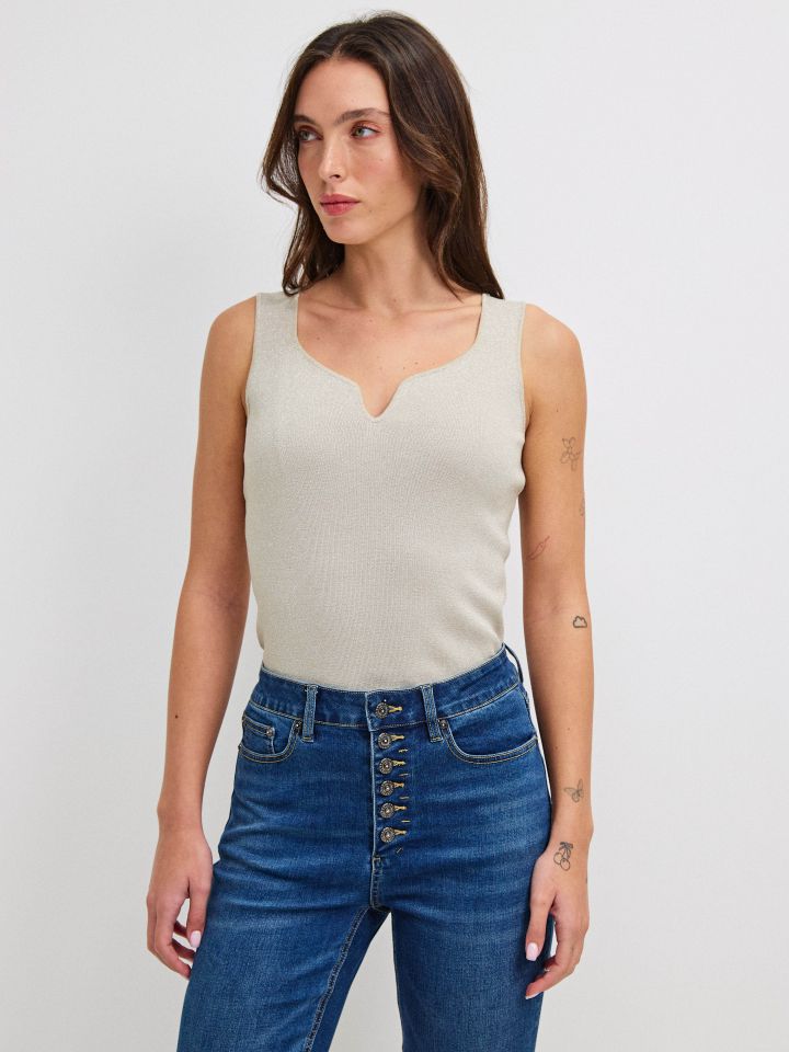 גופיה סריג לורקס בצבע בייז’