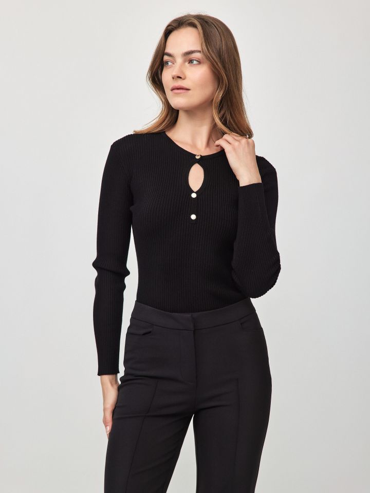 סריג ריב כפתורים PROMO בצבע שחור