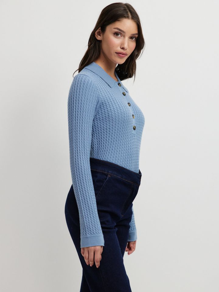 סריג צמות וצווארון PROMO בצבע תכלת אורלי