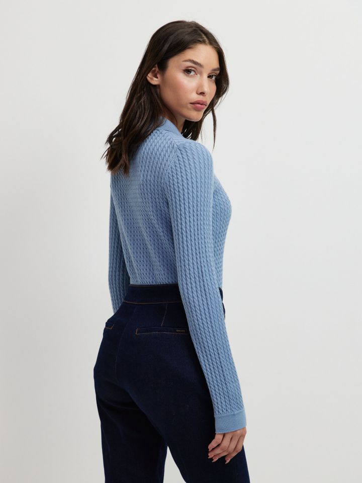 סריג צמות וצווארון PROMO בצבע תכלת אורלי