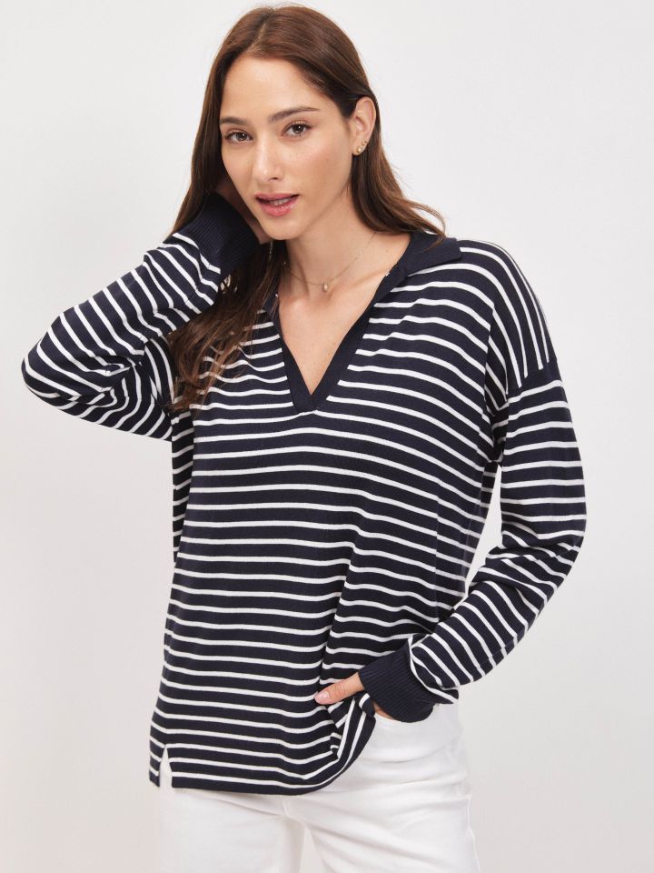 סריג V פסים צוארון PROMO בצבע נייבי