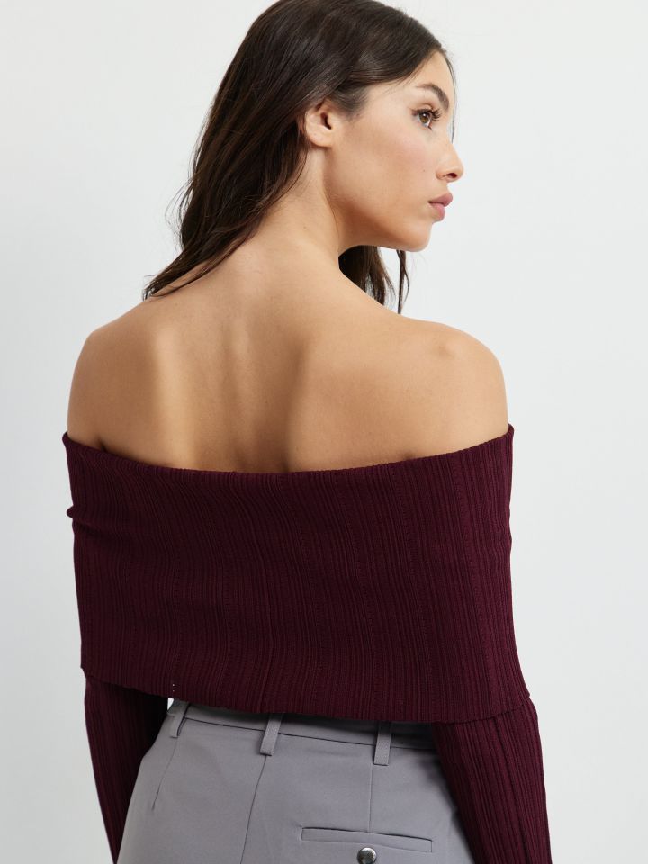 סריג וולן כפתורים בשרוול בצבע בורדו