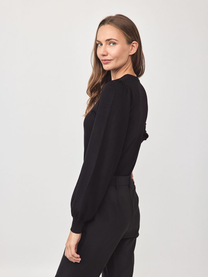 סריג פתח דמוי יהלומים בצבע שחור