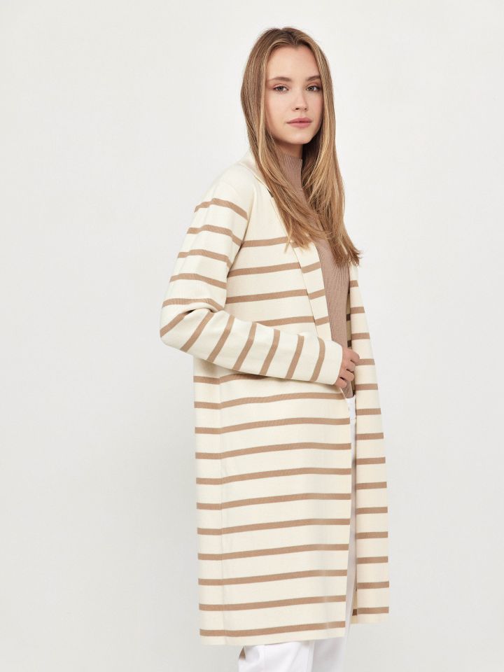 עליונית סריג פסים בצבע אופוויט