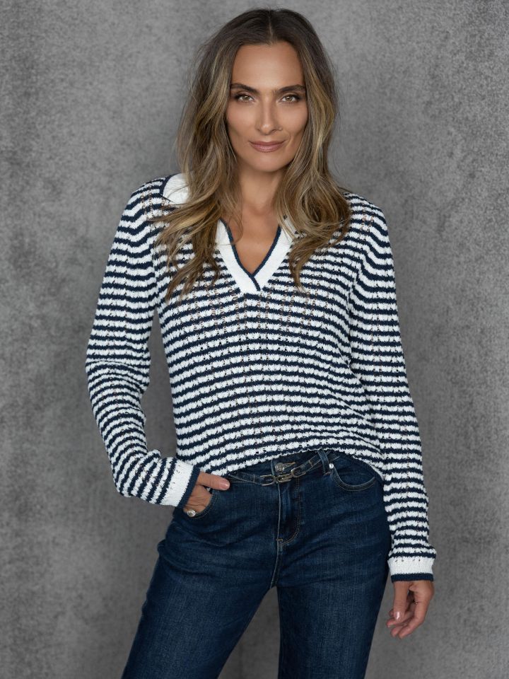 סריג צוארון פסים בצבע לבן /כחול