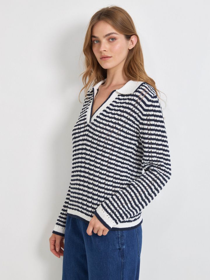 סריג צוארון פסים בצבע לבן /כחול