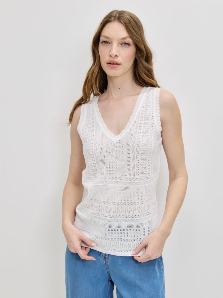 גופיה סריג פרונט קרושה בצבע אופוויט