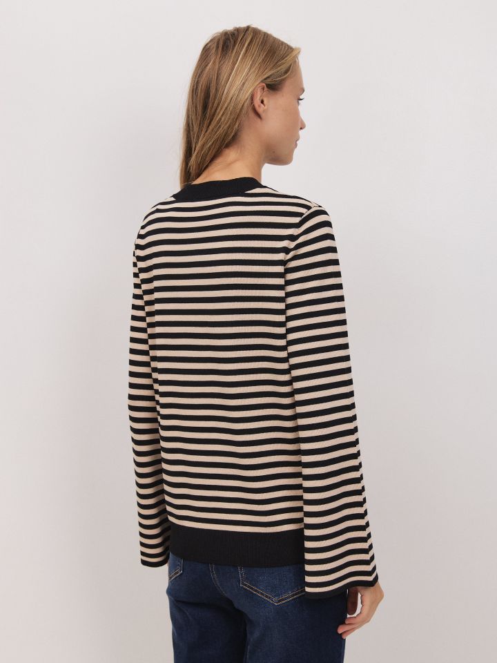 סריג פסים שרוול פעמון בצבע שחור