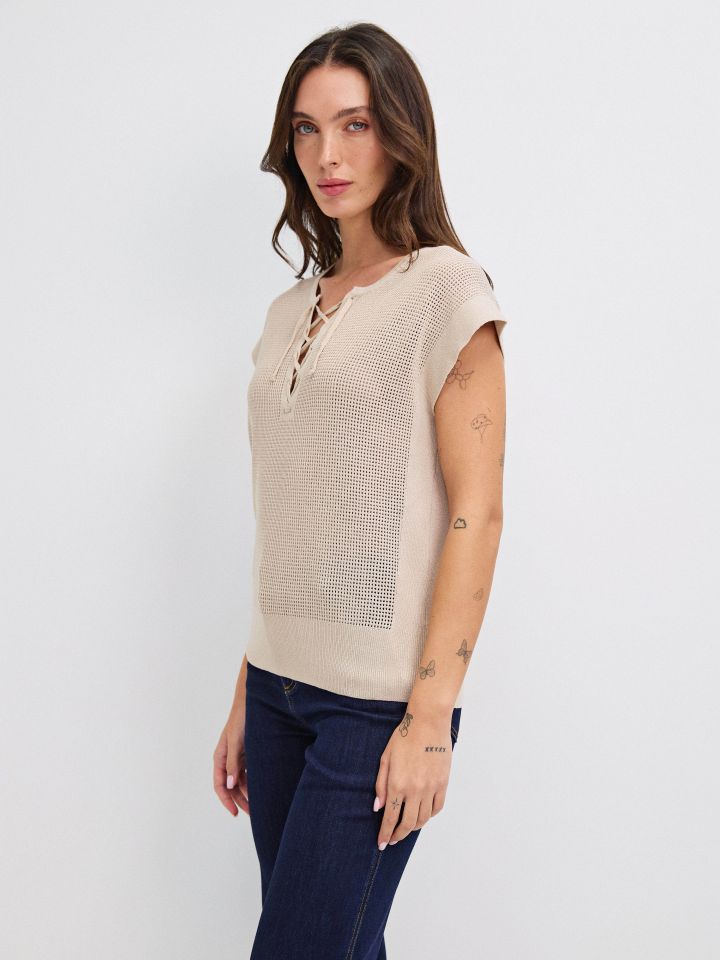 סריג רשת פתח שרוך בצבע בייז’