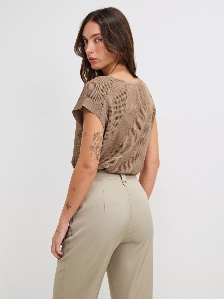 סריג רשת פתח שרוך בצבע מוקה