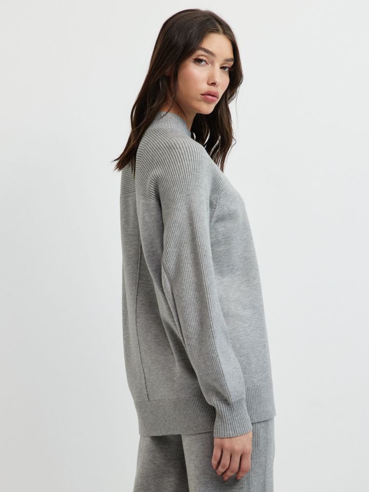 חליפת סריג שילוב ריבים בצבע אפור מלאנז בינוני