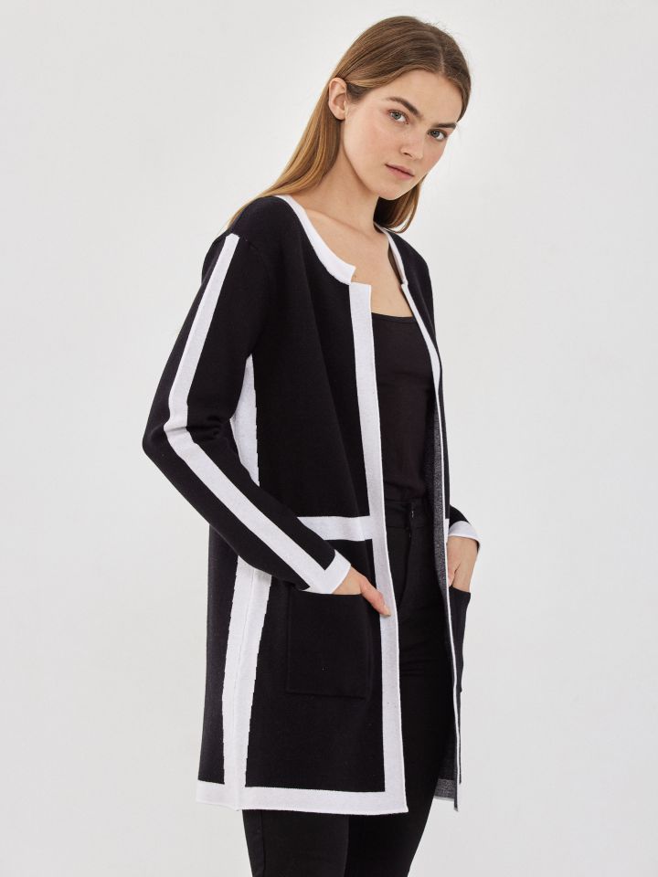 עליונית סריג שילוב בצבע שחור/לבן