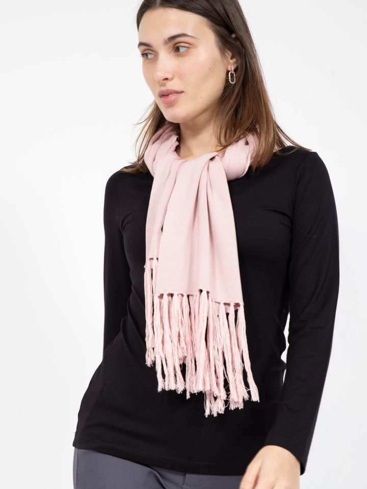 צעיף סריג פרנזים בצבע ורוד עתיק