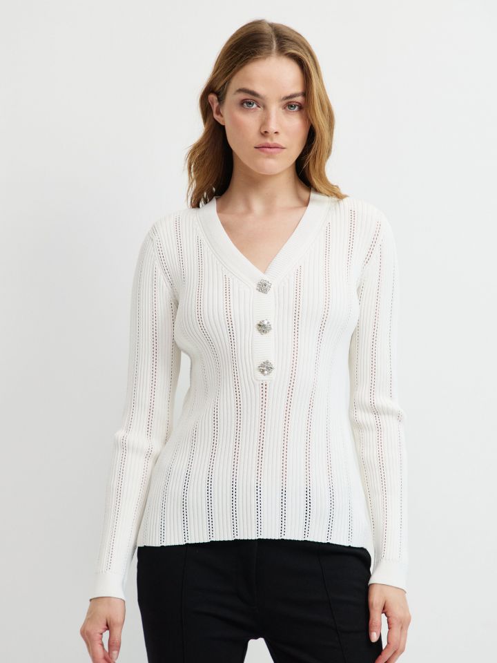 סריג V שינה כפתורים בצבע אופוויט