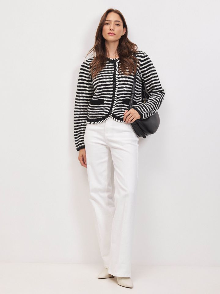 קרדיגן סריג פסים + כיסים בצבע שחור