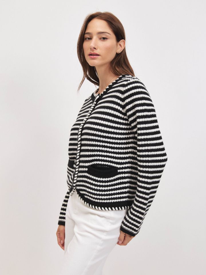 קרדיגן סריג פסים + כיסים בצבע שחור
