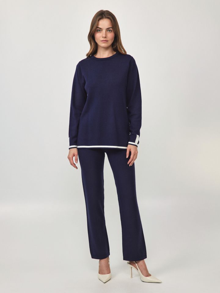 חליפת פנאי סריג שילובים בצבע נייבי