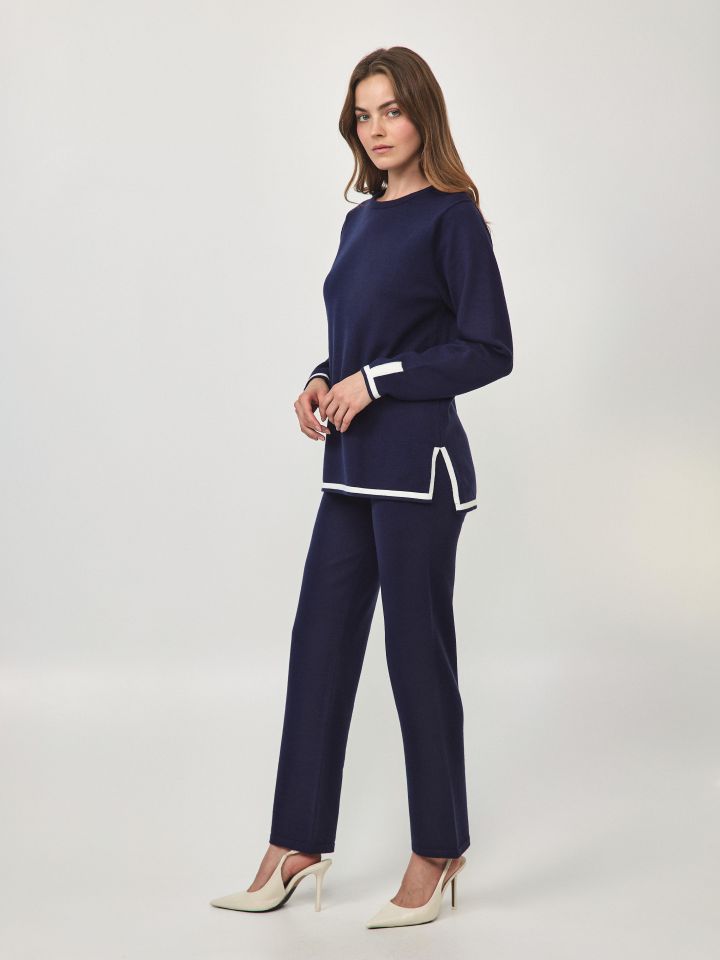 חליפת פנאי סריג שילובים בצבע נייבי