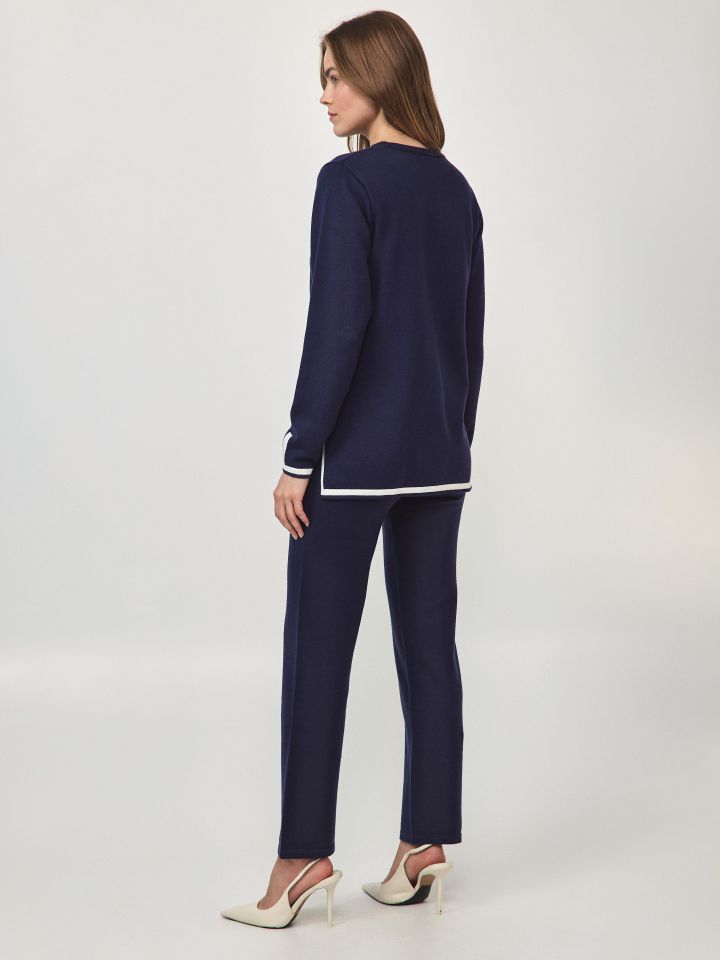 חליפת פנאי סריג שילובים בצבע נייבי