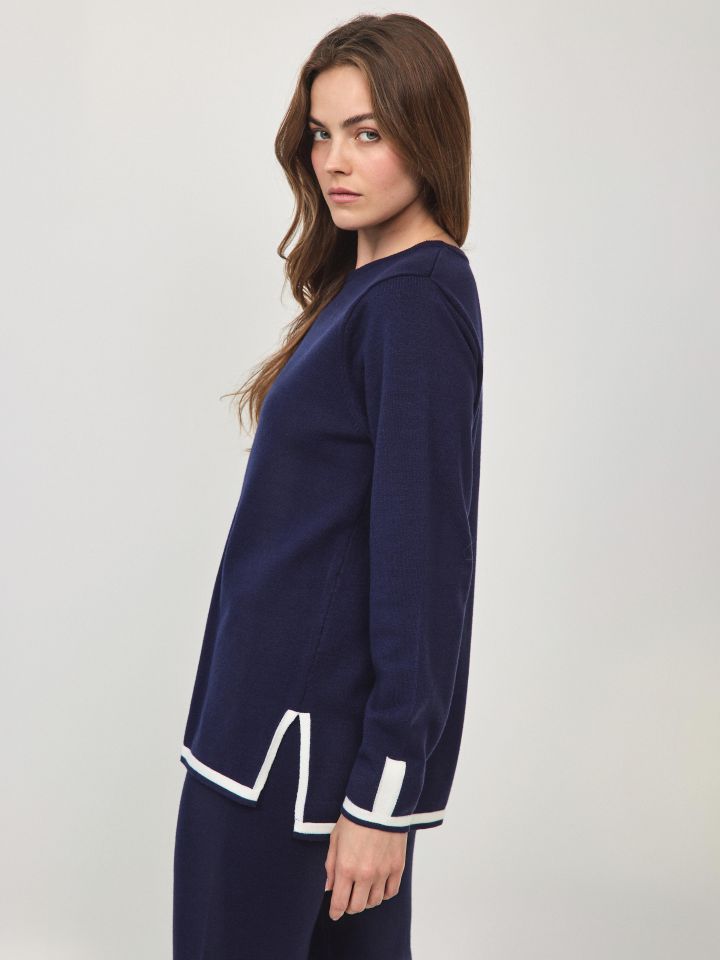 חליפת פנאי סריג שילובים בצבע נייבי