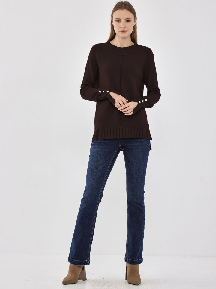 סריג חצי גולף כפתורים בשרוול בצבע חום