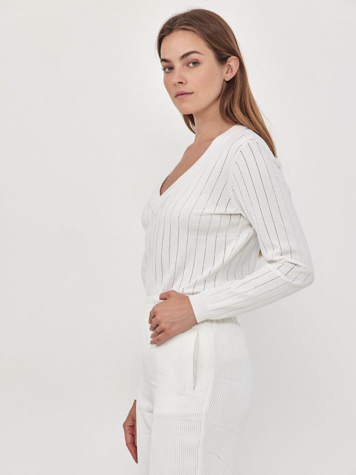 סריג PROMO PARIS V בצבע אופוויט