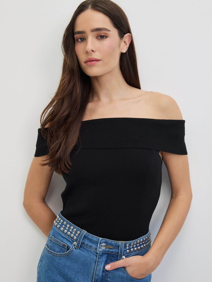 סריג וולן ALONA בצבע שחור