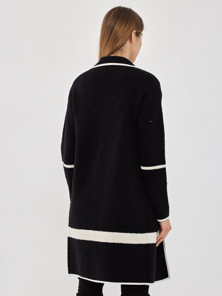 עליונית סריג בוקלה שילובים בצבע שחור