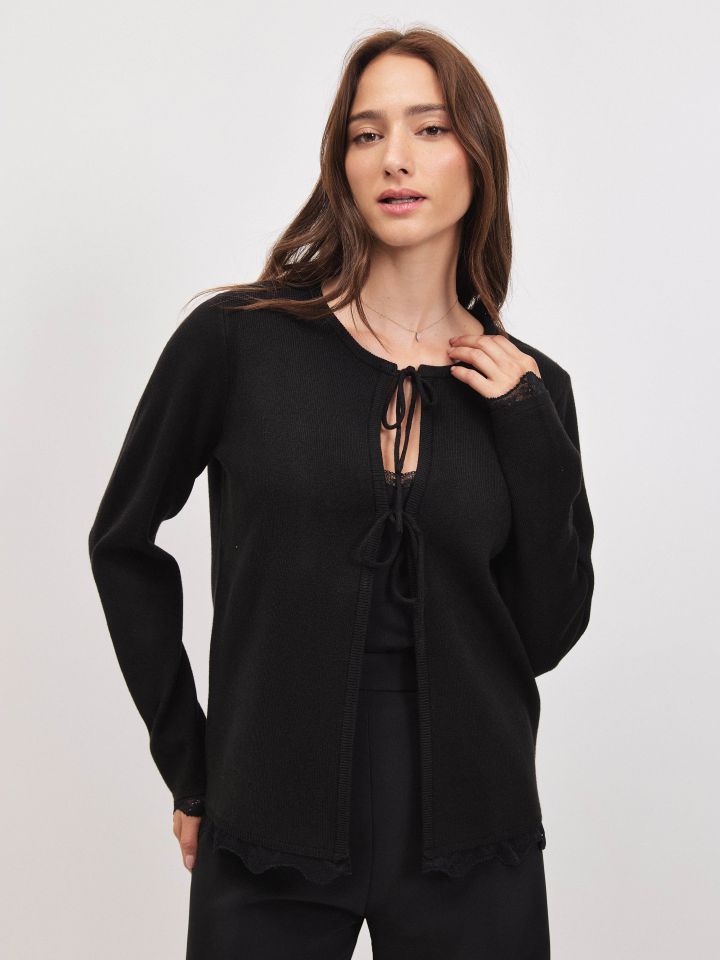 עליונית סריג קשירות תחרה בצבע שחור