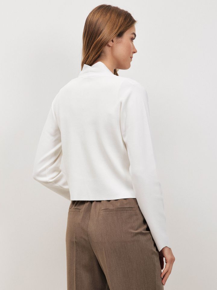 סריג עליונית פתח גלים בצבע אופוויט