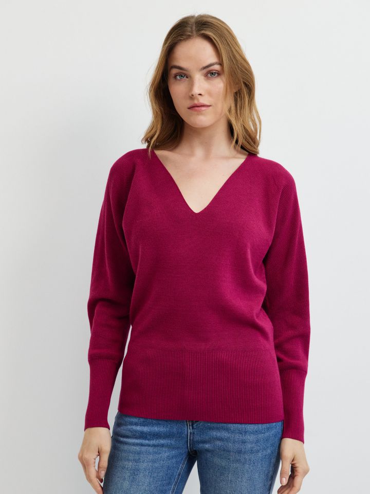 סריג V מנגטים רחבים PROMO בצבע דובדבן