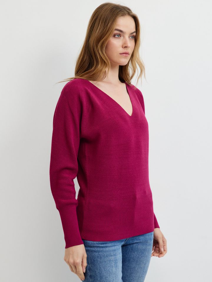 סריג V מנגטים רחבים PROMO בצבע דובדבן