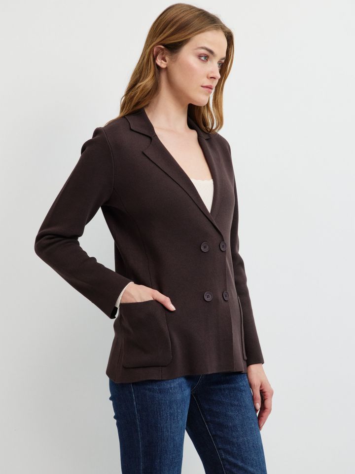 עליונית סריג כיסים בצבע חום