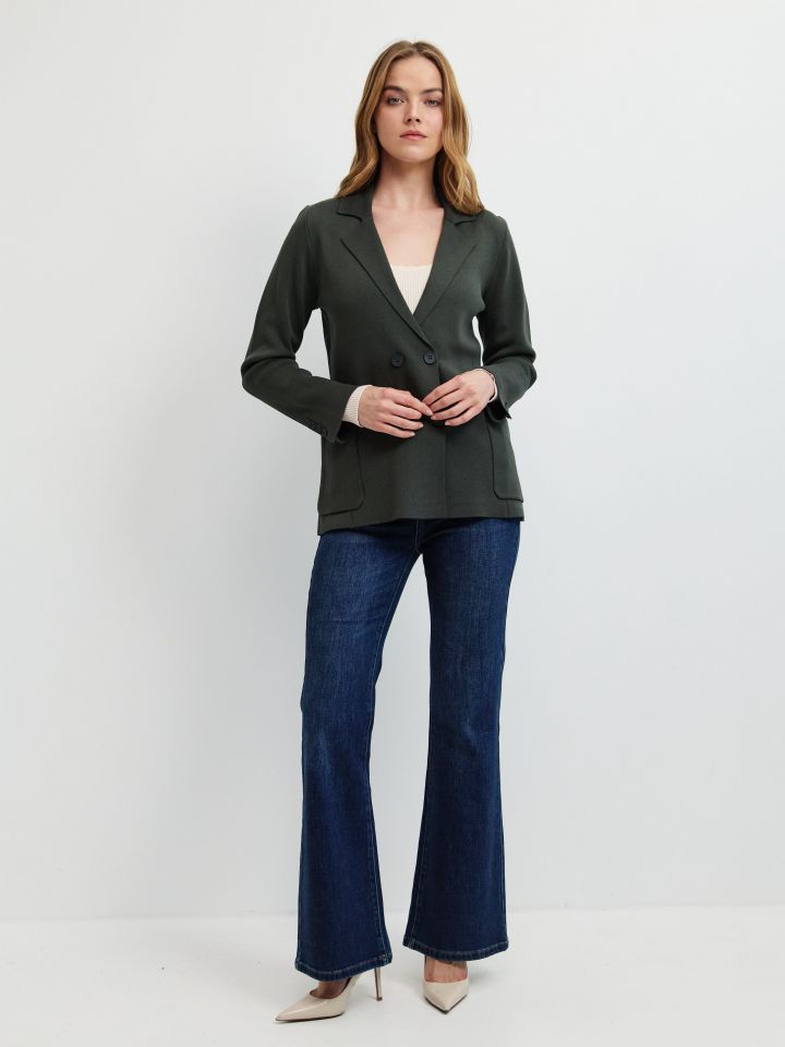 עליונית סריג כיסים בצבע ירוק כהה