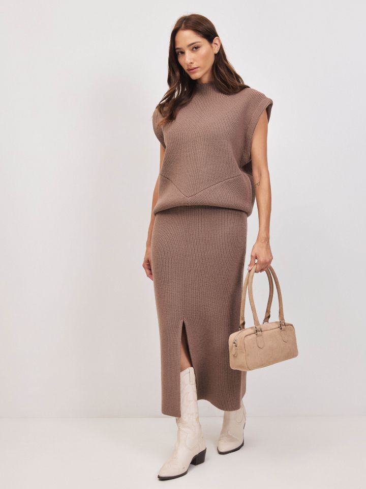 חצאית סריג שליץ בצבע מוקה