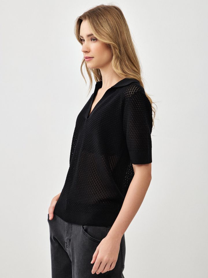 סריג רשת צוארון בצבע שחור