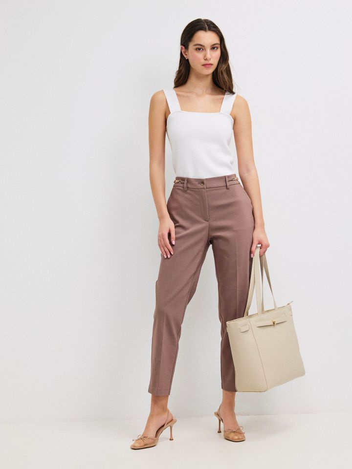 גופיה סריג NATALY בצבע לבן