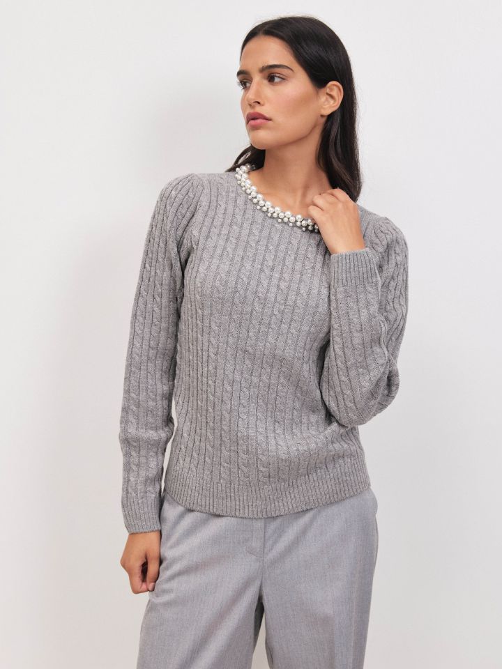 סריג פתח דמוי פנינים בצבע אפור כסף