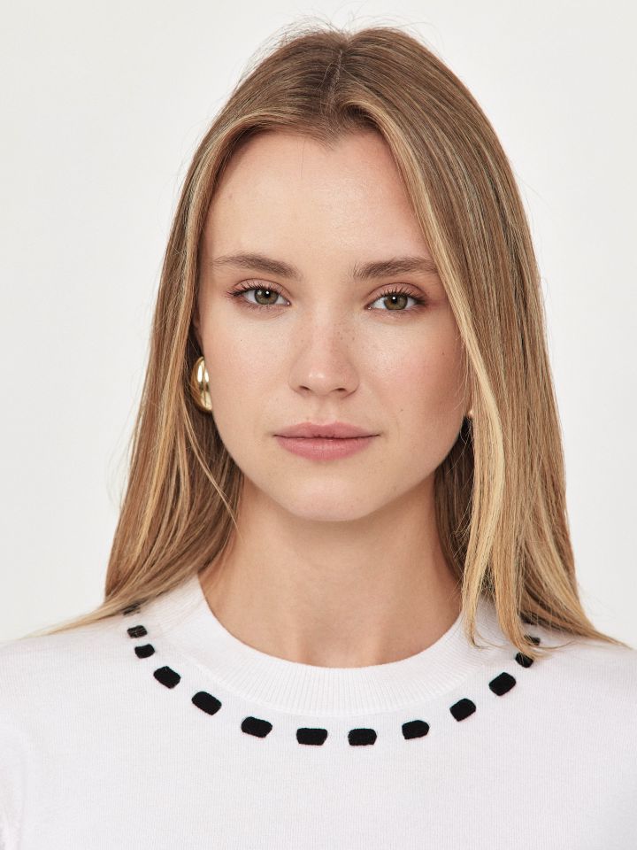 סריג פתח שילוב PROMO בצבע לבן