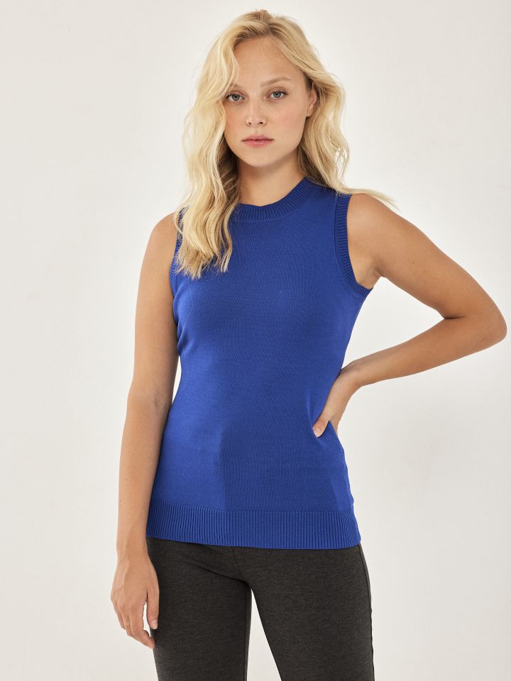 סריג חצי גולף ללא שרוול PROMO בצבע כחול רויאל