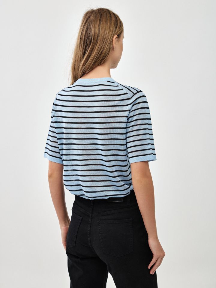 סריג פסים + כיס בצבע תכלת אורלי