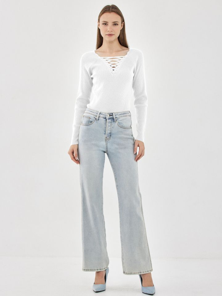 סריג פתח איקסים PROMO בצבע לבן