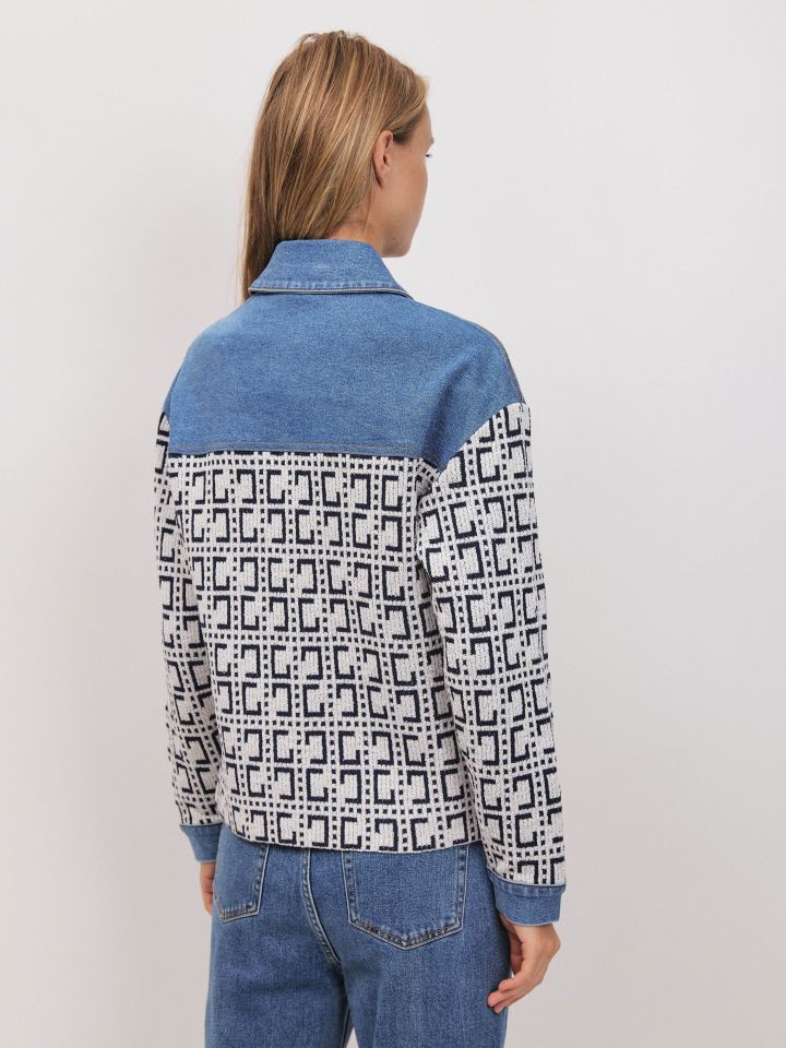 עליונית סריג שילוב ג’ינס בצבע ג’ינס בהיר