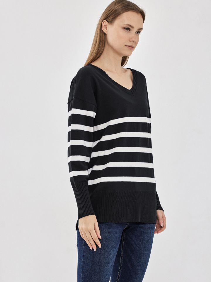 טוניקה V סריג פסים בצבע שחור